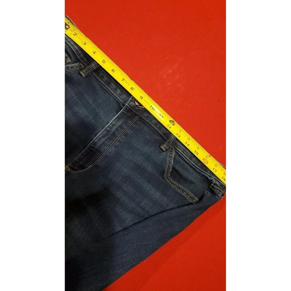 Sonoma Goods for Life women Blue Jeans‎ Curvy Bootcut Size 18 Pockets Zip Button